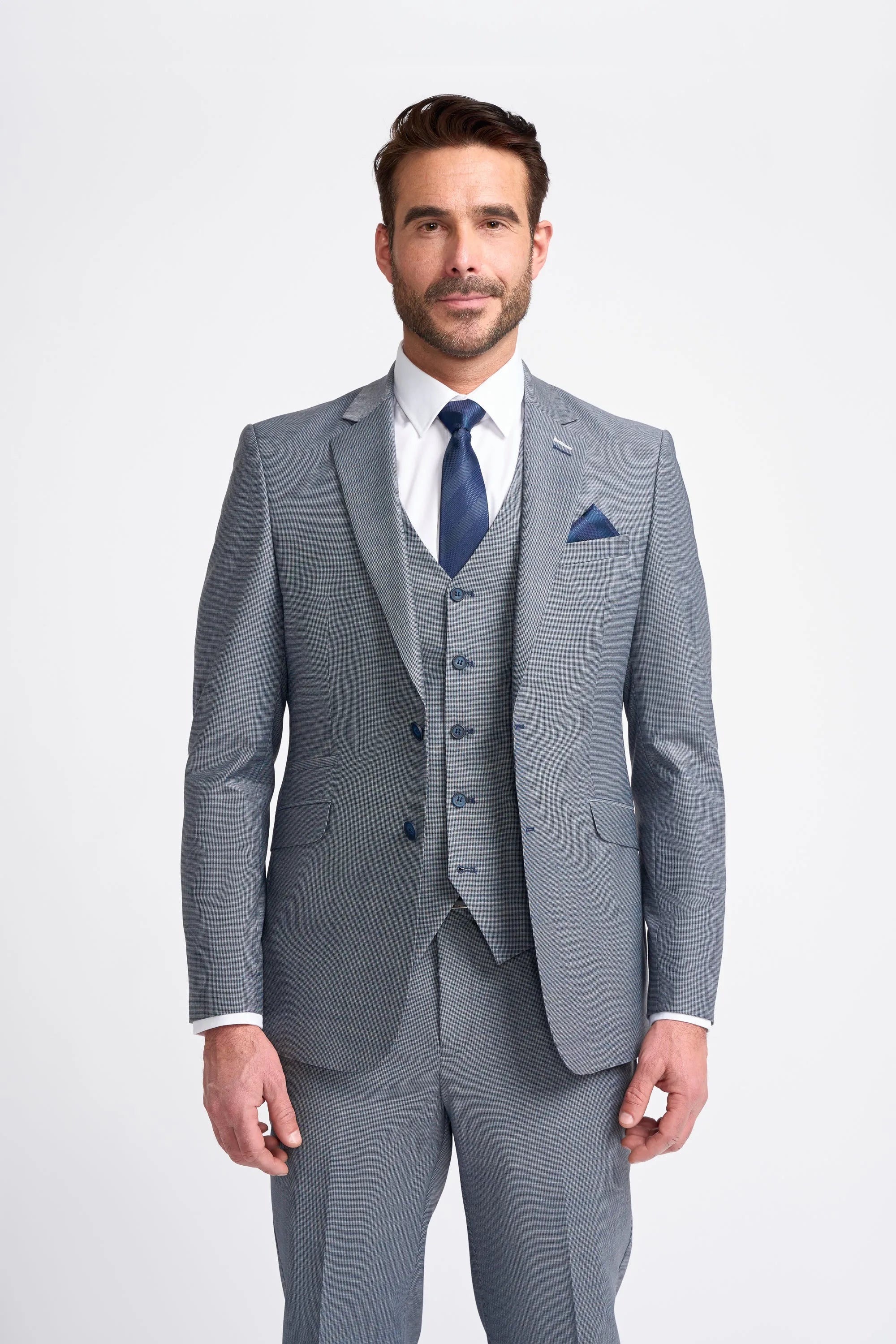 Tailored Streetwear Bond - Men's Grey 3 Piece Tailored Fit Suit