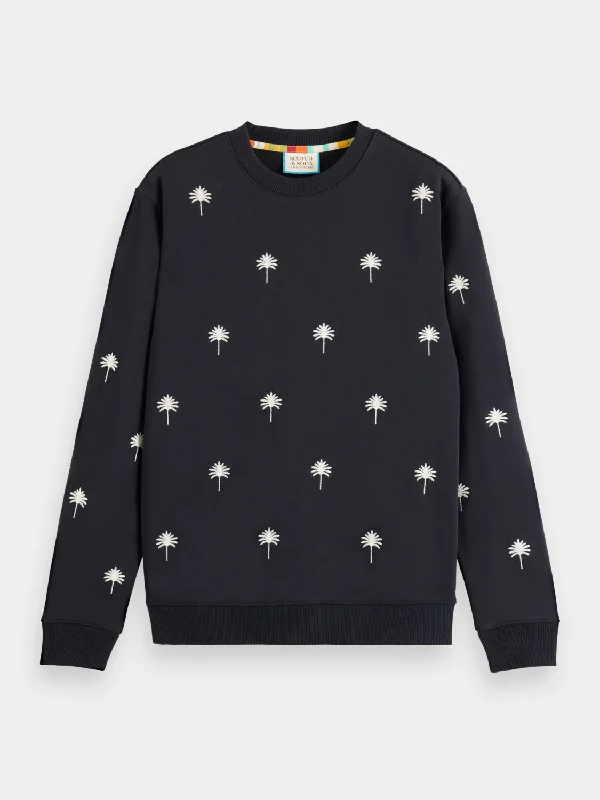 Urban Streetwear Embroidered sweatshirt